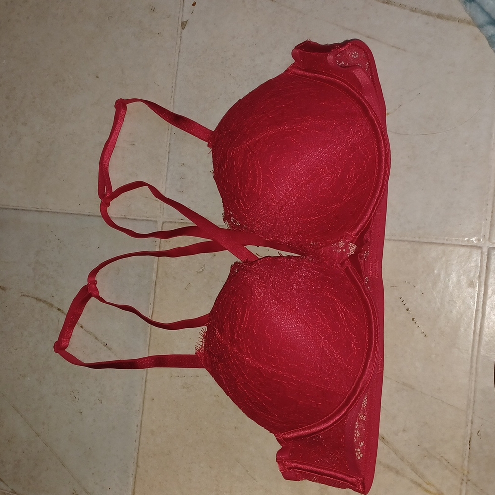 PINK Victoria's Secret Red Lace Push-Up Bra